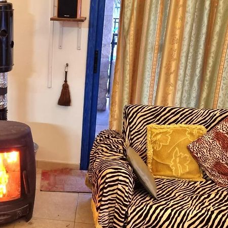 Astrofegia Beachfront Villa Помос Екстериор снимка