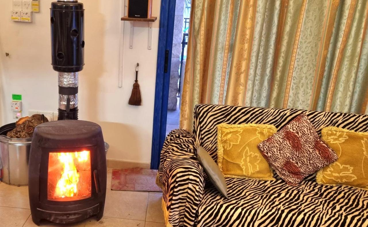 Astrofegia Beachfront Villa Помос Екстериор снимка