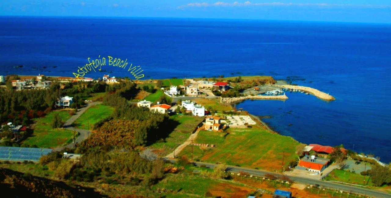 Astrofegia Beachfront Villa Помос Екстериор снимка